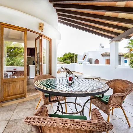 Oasis Cala With Shared Pool Apartment Santanyi
