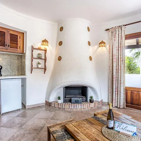 Oasis Cala With Shared Pool *