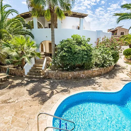 Oasis Cala With Shared Pool * Santanyi