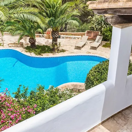 Oasis Cala With Shared Pool Santanyi